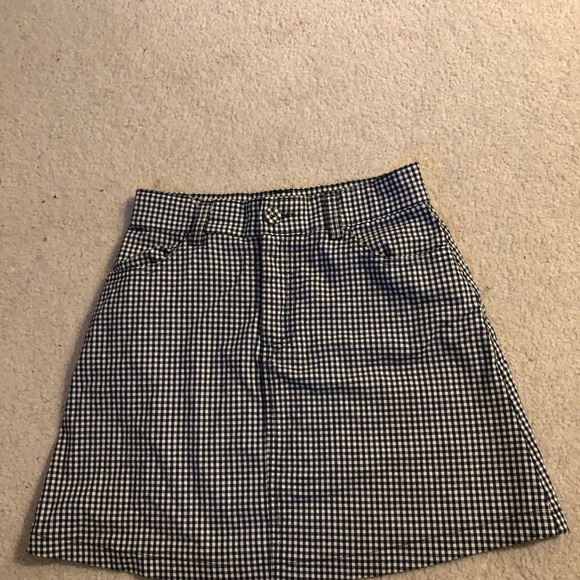 Brandy Melville Checkered Skirt - Picture 2 of 3